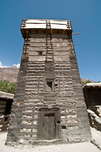 Altit/Baltit Forts Hunza: A spectacular defense beacons now serves as ...