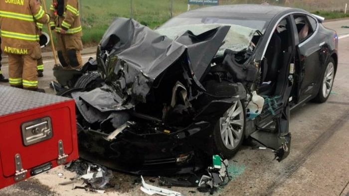 Tesla autopilot failing and crashing inside a parked fire vehicle, May 2018