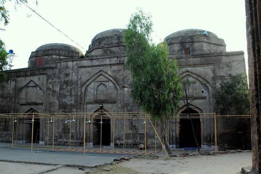 Three-doomed mosque of Rawat Fort