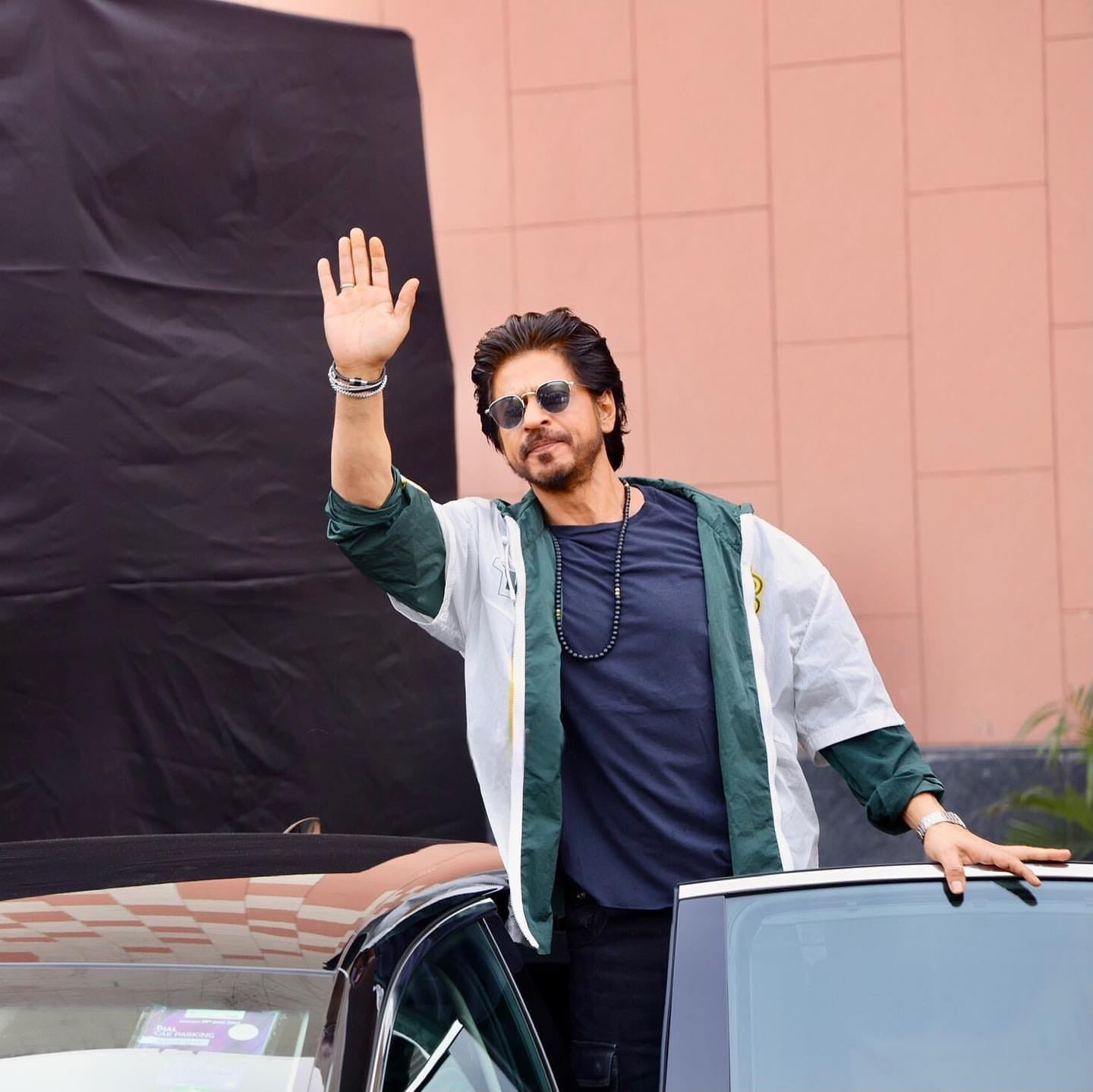 shahrukh-khan-is-4th-richest-actor-in-the-world-viralnom