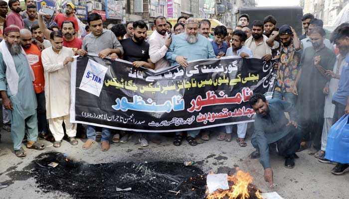 Protests Continue In Big Cities Against High Electricity Bills