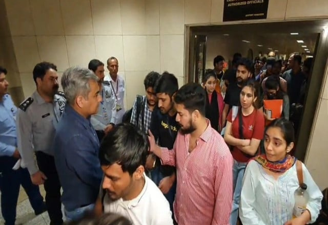 Third Flight from Kyrgyzstan Bring Pakistani Students Home Safely