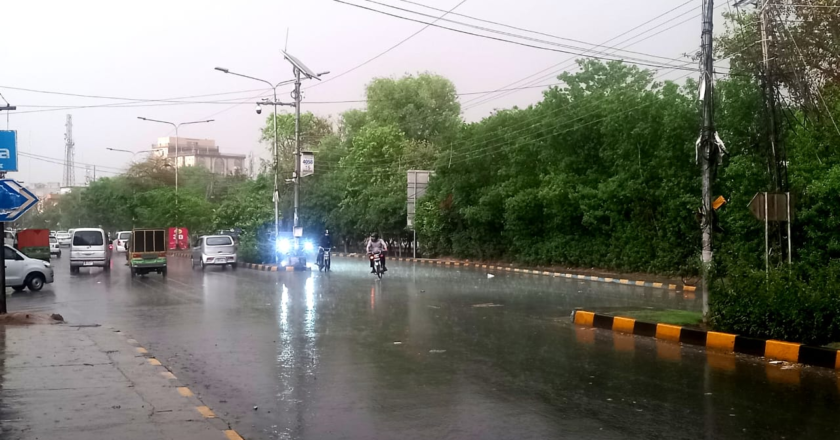 Intermittent Thunderstorm Expected in Lahore