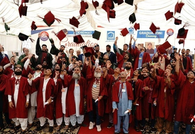 Karachi Central Jail Hosts First-Ever Convocation for Inmates Completing Vocational Courses