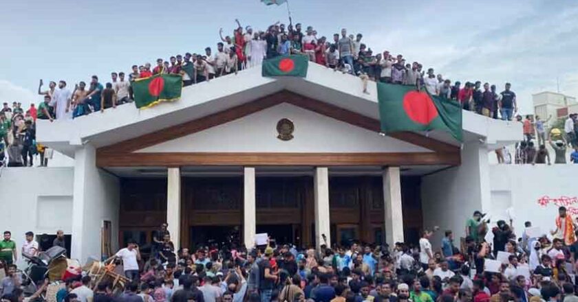 Bangladesh Chief Justice and Central Bank Chief Resign Amid Protests