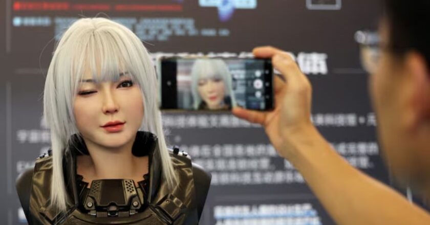 China’s Robot Conference Unveils New Humanoid Technology