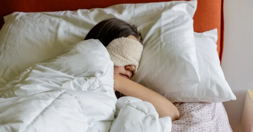 What a Weekend Snooze Could Do for Your Heart Health